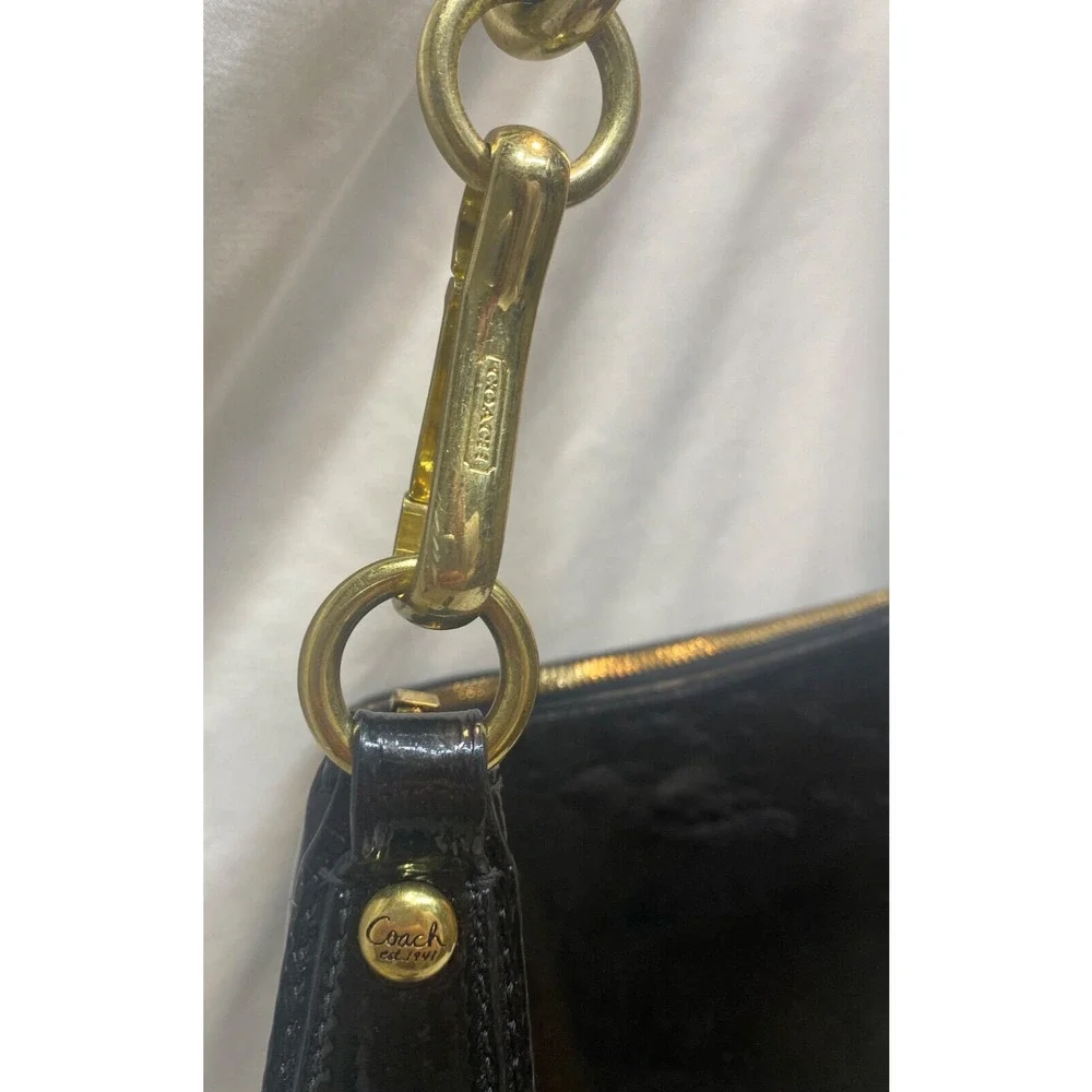 Coach Kristin Patent Leather Hobo Shoulder Bag AND Trifold wallet preowned
